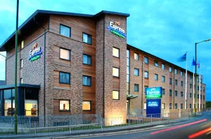 Hemel Exterior